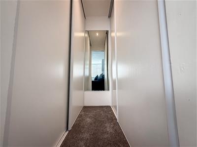 DRESSING ROOM